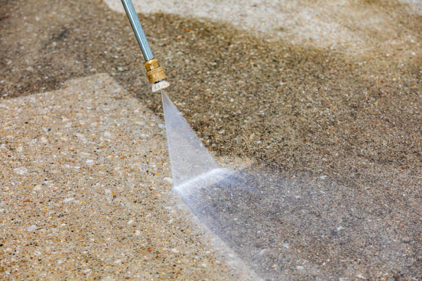 Best Oil Spill Cleanup  in Belle Plaine, IA